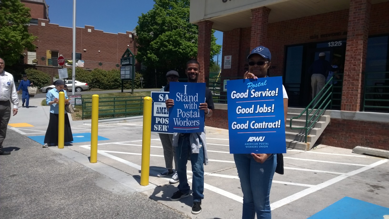 APWU Members Brought the Heat on National Day of Action American Postal Workers Union